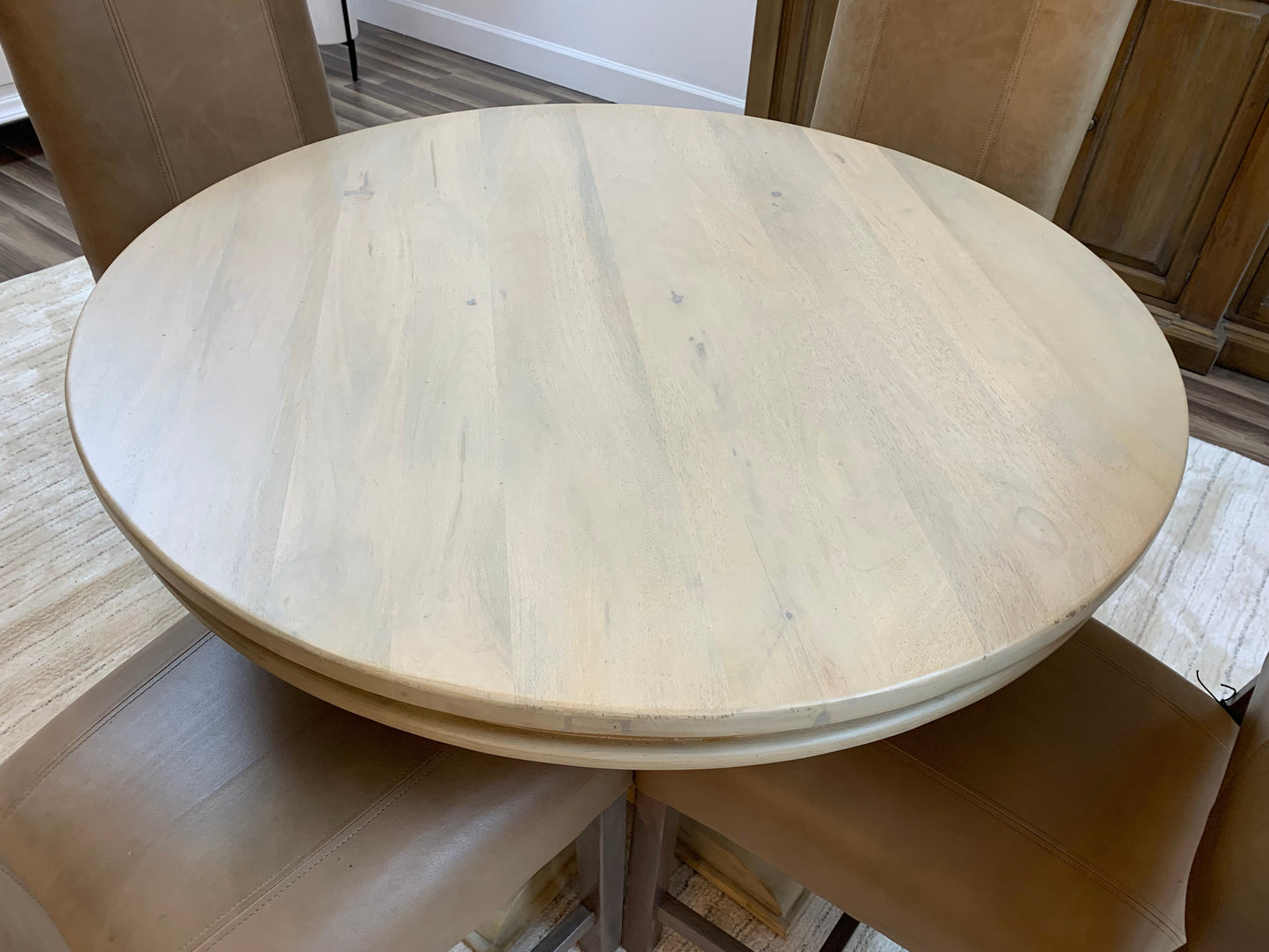 Weston 42" Acacia Round Dining Table - New White Wash