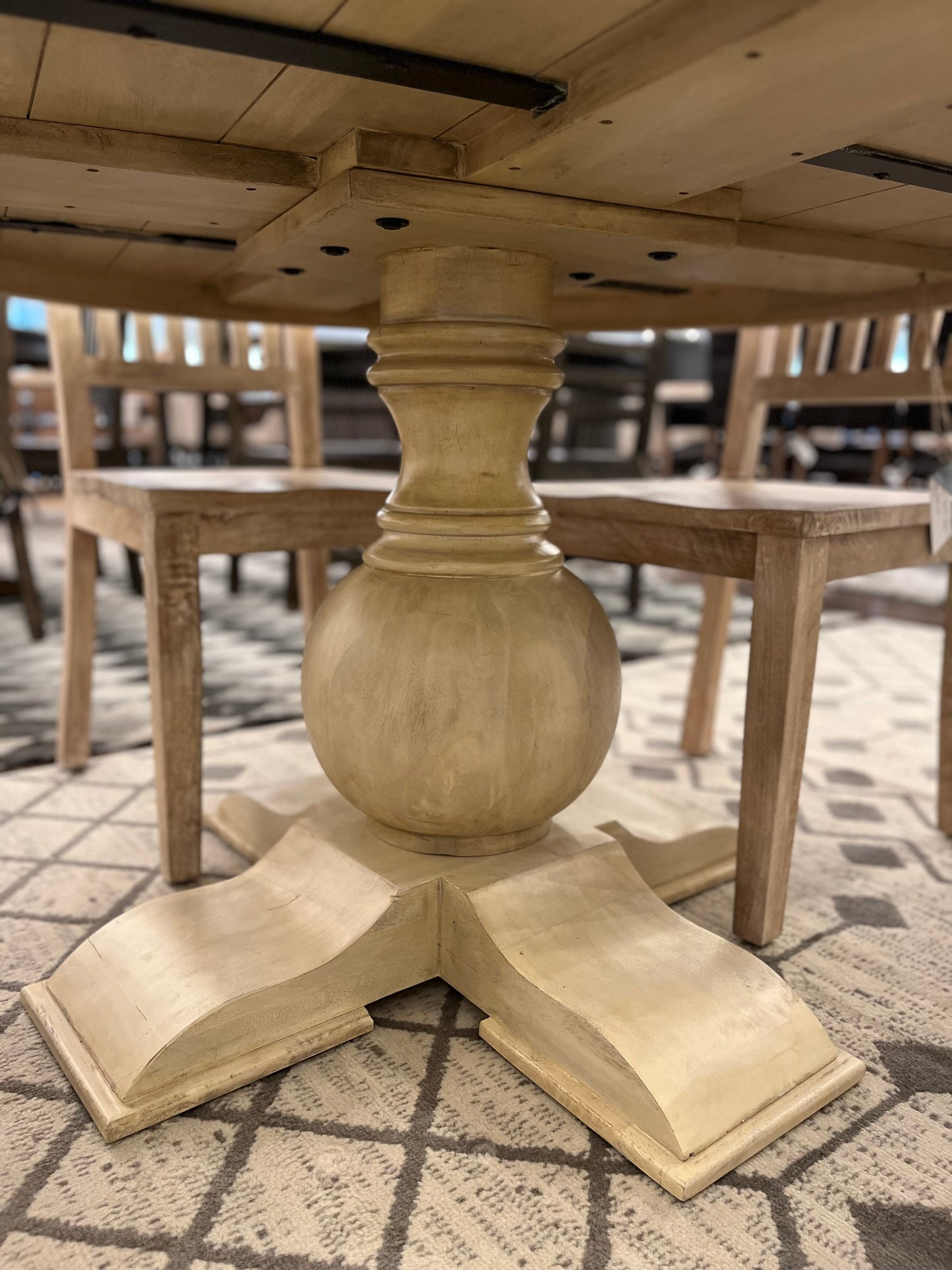 Weston 53" Acacia Round Dining Table - New White Wash