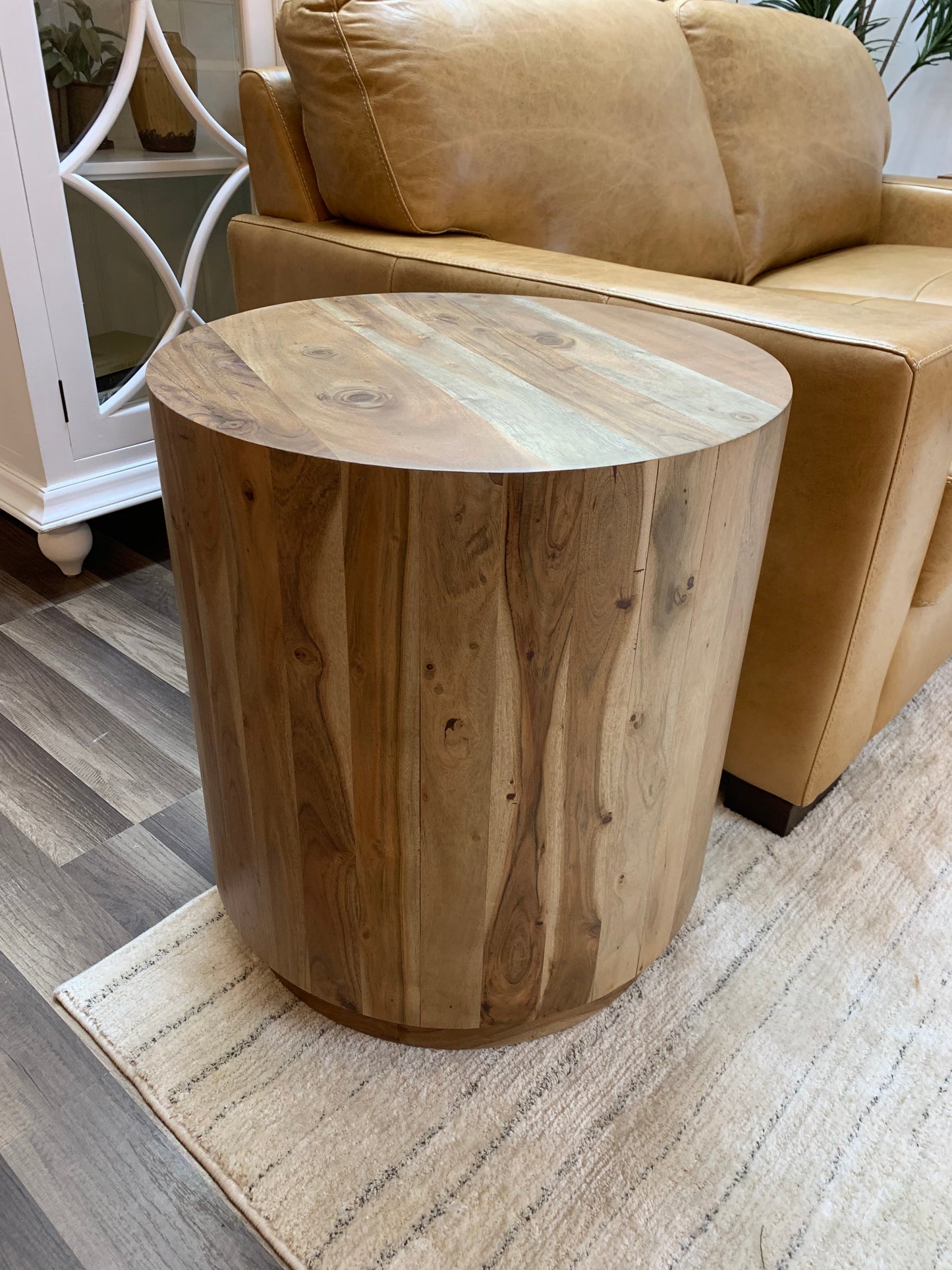 Malcolm Acacia 20" Round End Table - Natural