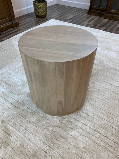 Malcolm Acacia 20" Round End Table - New White Wash