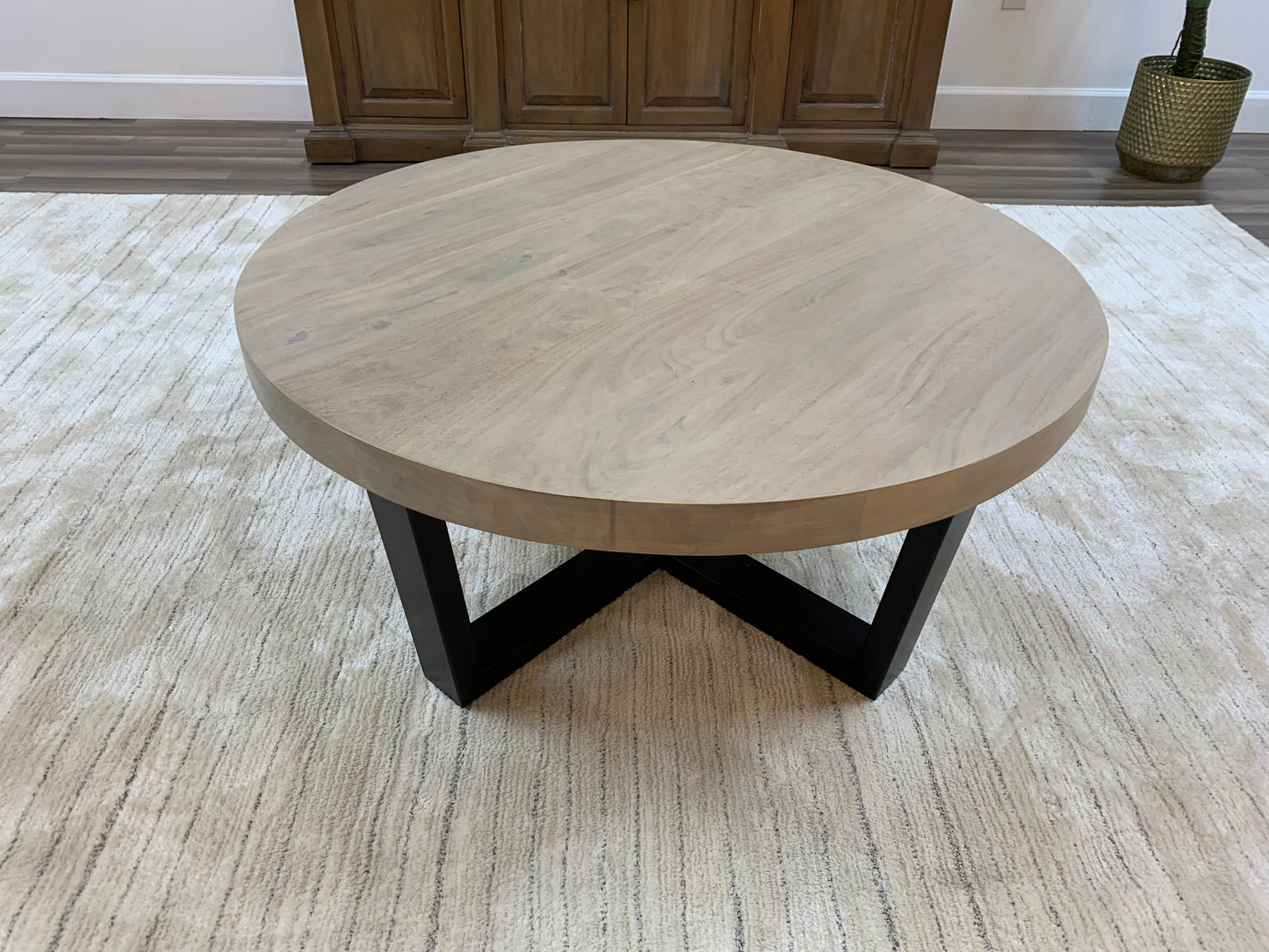 Malcolm Acacia 40" Round Coffee Table - New White Wash