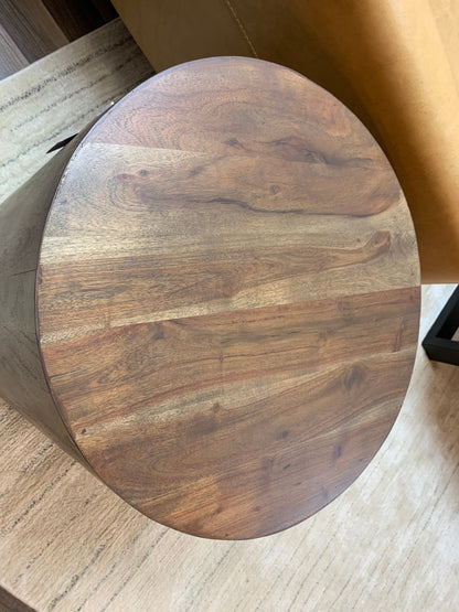 Malcolm Acacia 20" Round End Table - Natural + Gray