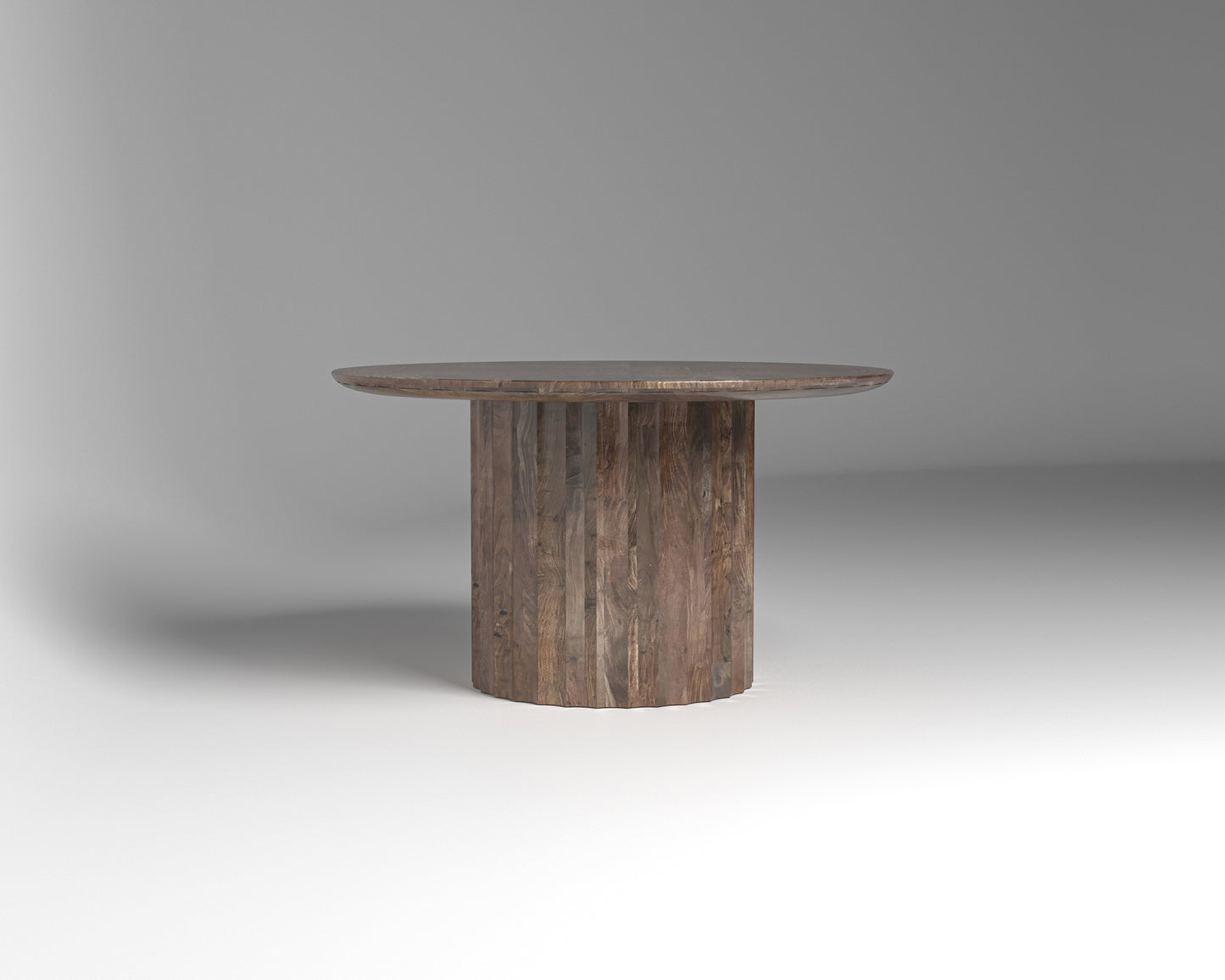 Marisol 53" Fluted Round Dining Table - Natural & Smoke